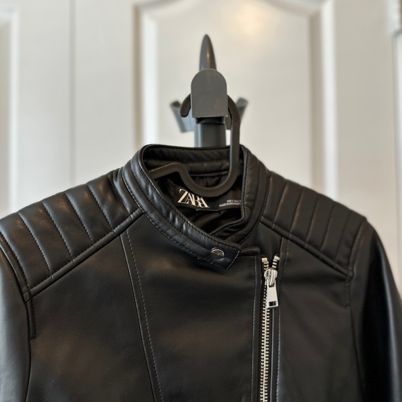 Zara faux leather jacket - Picture 3 of 11